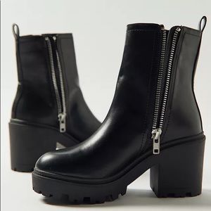 Urban Outfitters Zip Up Boots Platform Chunky Heel